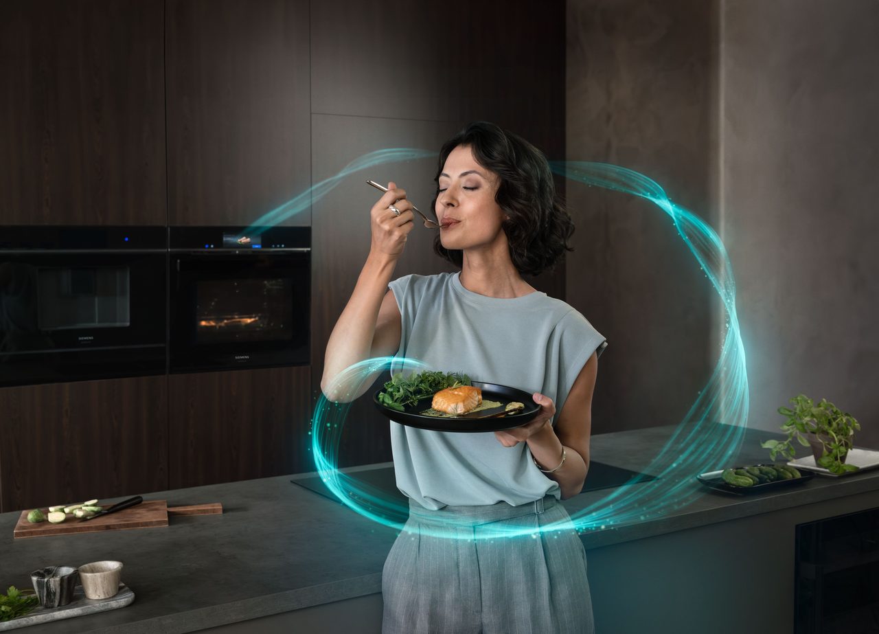 Siemens'in Akıllı Fırını, Yapay Zeka ile Yemeği Tanıyıp Kendisi Pişiriyor